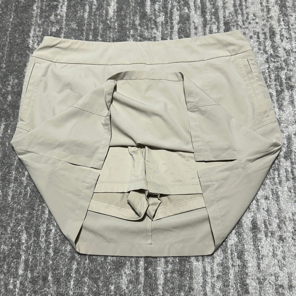 Chico's Zenergy Golf Skort Women Size XL Tan Khaki Excellent Stretch Pockets - Picture 6 of 13